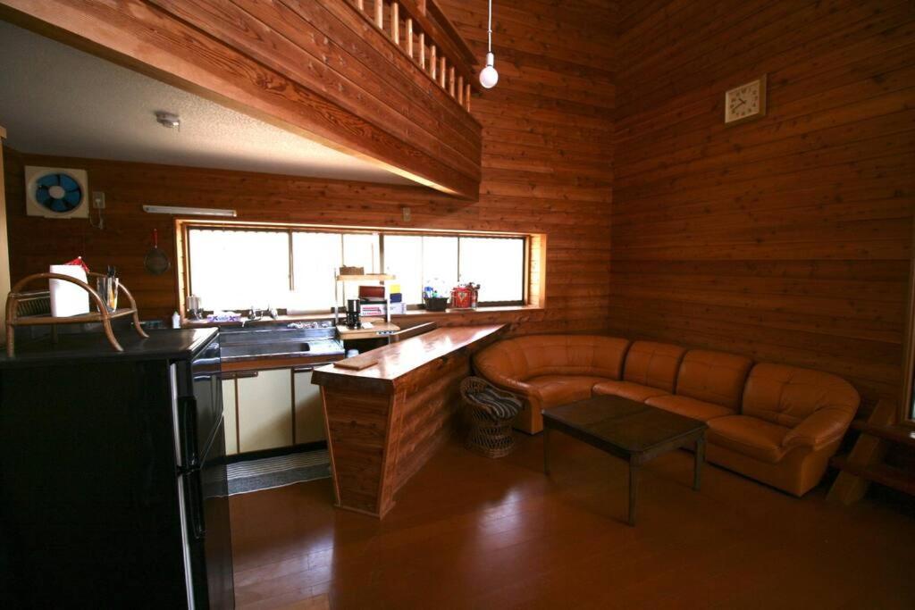 北軽井沢の貸別荘一棟貸し切り-庭とウッドデッキつき Azumaiokozan Exterior photo